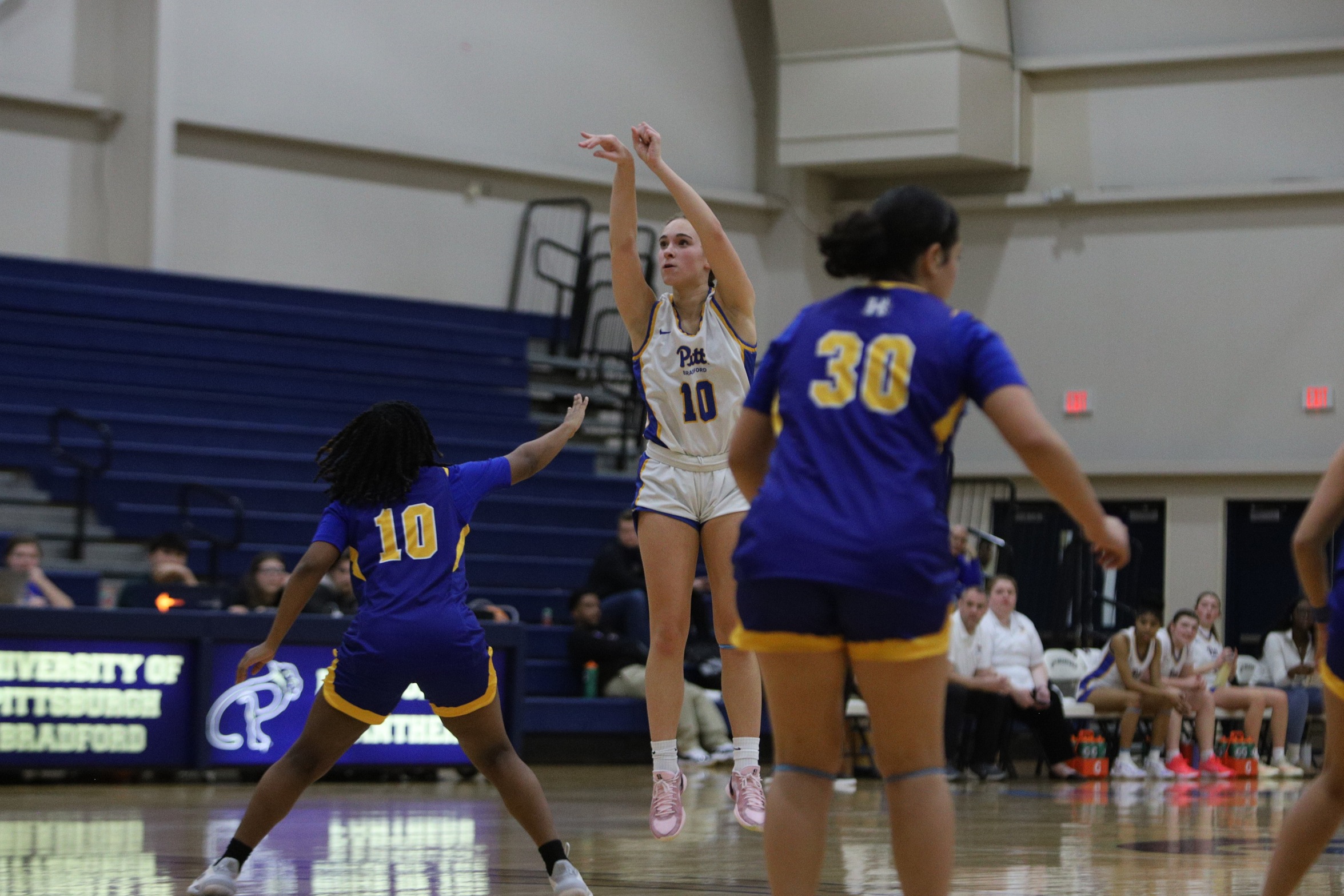 Panthers Lead at Halftime, but Fall to Hilbert